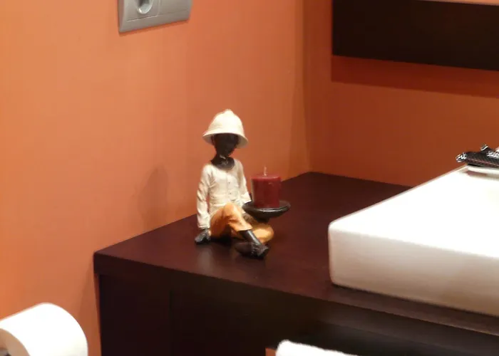 Отель - Restaurante Asador Tio Manolo Нойя